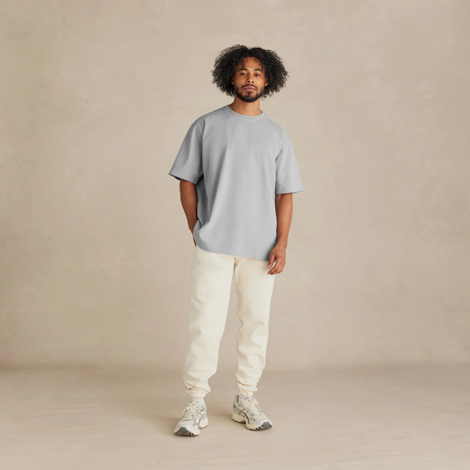 The Easy Fit Tee light grey t-shirt side view on model